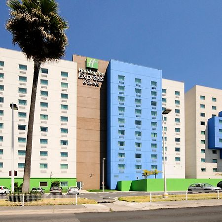 Holiday Inn Express & Suites Toluca Zona Aeropuerto, An Ihg Hotel Экстерьер фото