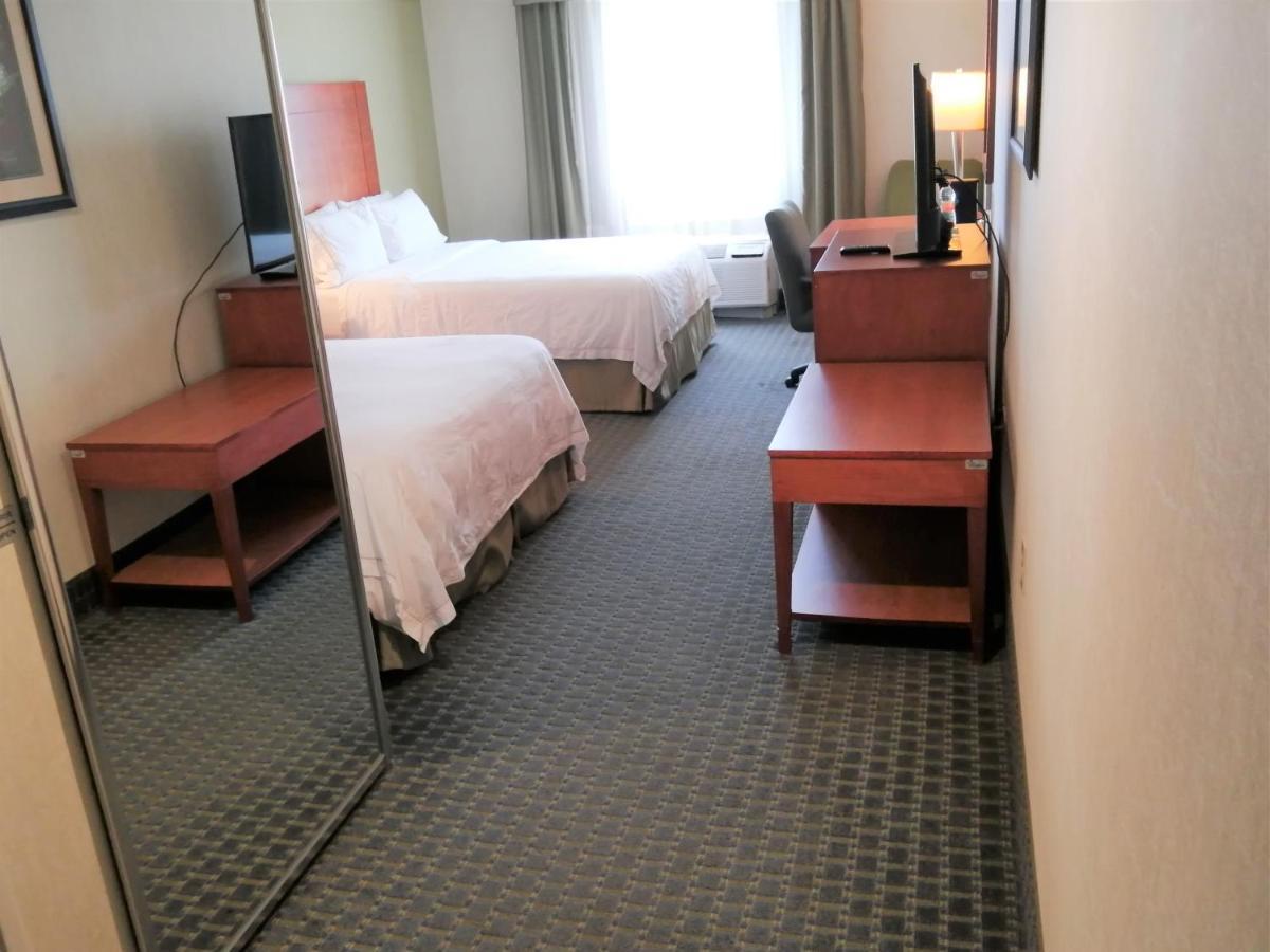 Holiday Inn Express & Suites Toluca Zona Aeropuerto By Ihg Экстерьер фото