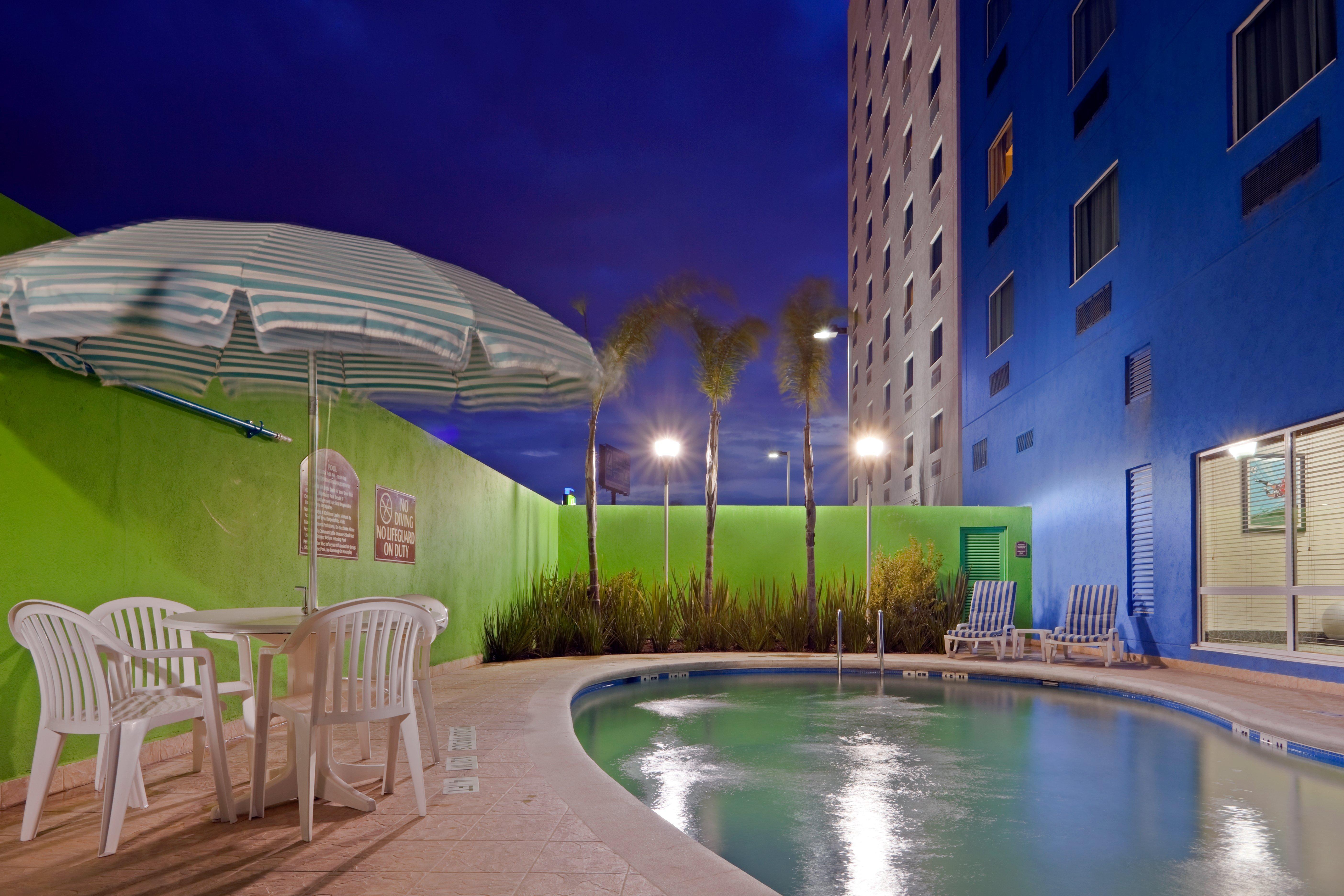 Holiday Inn Express & Suites Toluca Zona Aeropuerto By Ihg Экстерьер фото